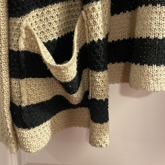BDG beige with black medium strip cardigan - Picture 2 of 3